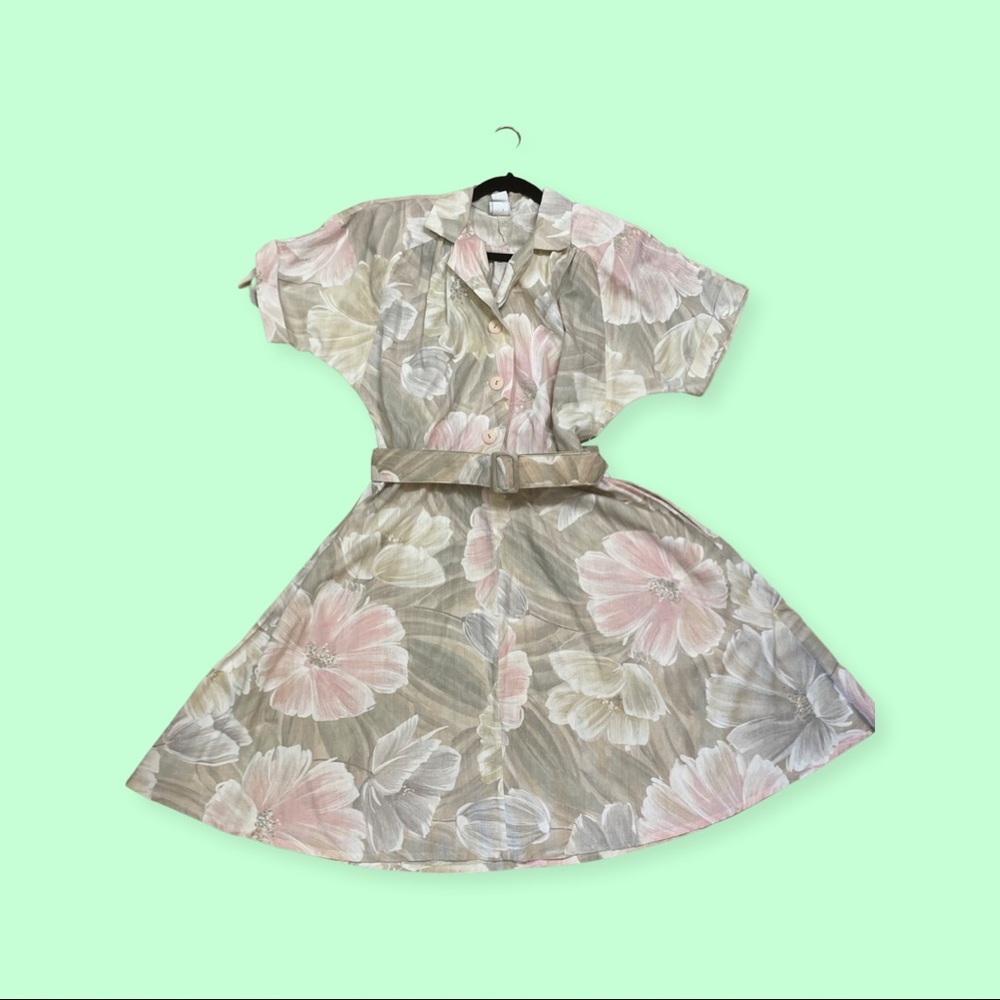 80s Does 50s vintage tropical shirt dress with Belt Tiki Hawaiian Floral.